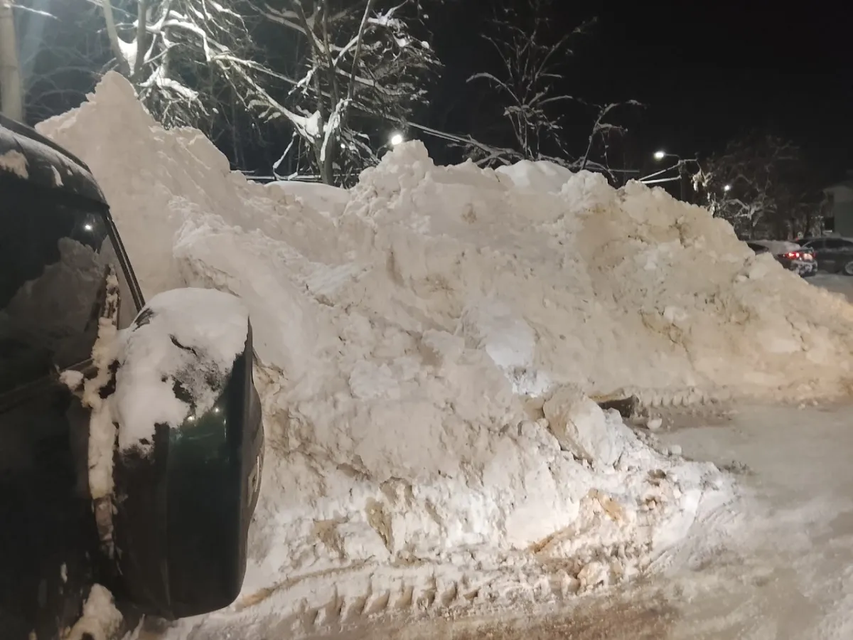 «Проехали с поднятым отвалом»: жительница пожаловалась на уборку дороги Тума–Акулово