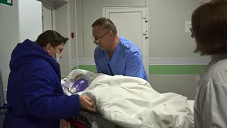 Спасенный из-под завалов в Магнитогорске младенец начал дышать сам