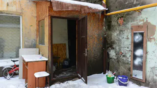 Рюмочная по соседству с детским садом? Что скрывают дворы улицы Пожалостина