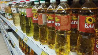 Такого масла берите по 5 бутылок: в Роскачестве озвучили лучшие марки подсолнечного масла для блинов на Масленицу