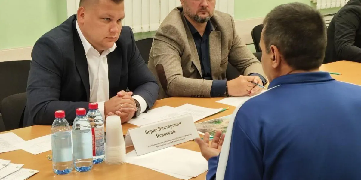 Мэр Рязани выслушал рязанцев на личном приеме