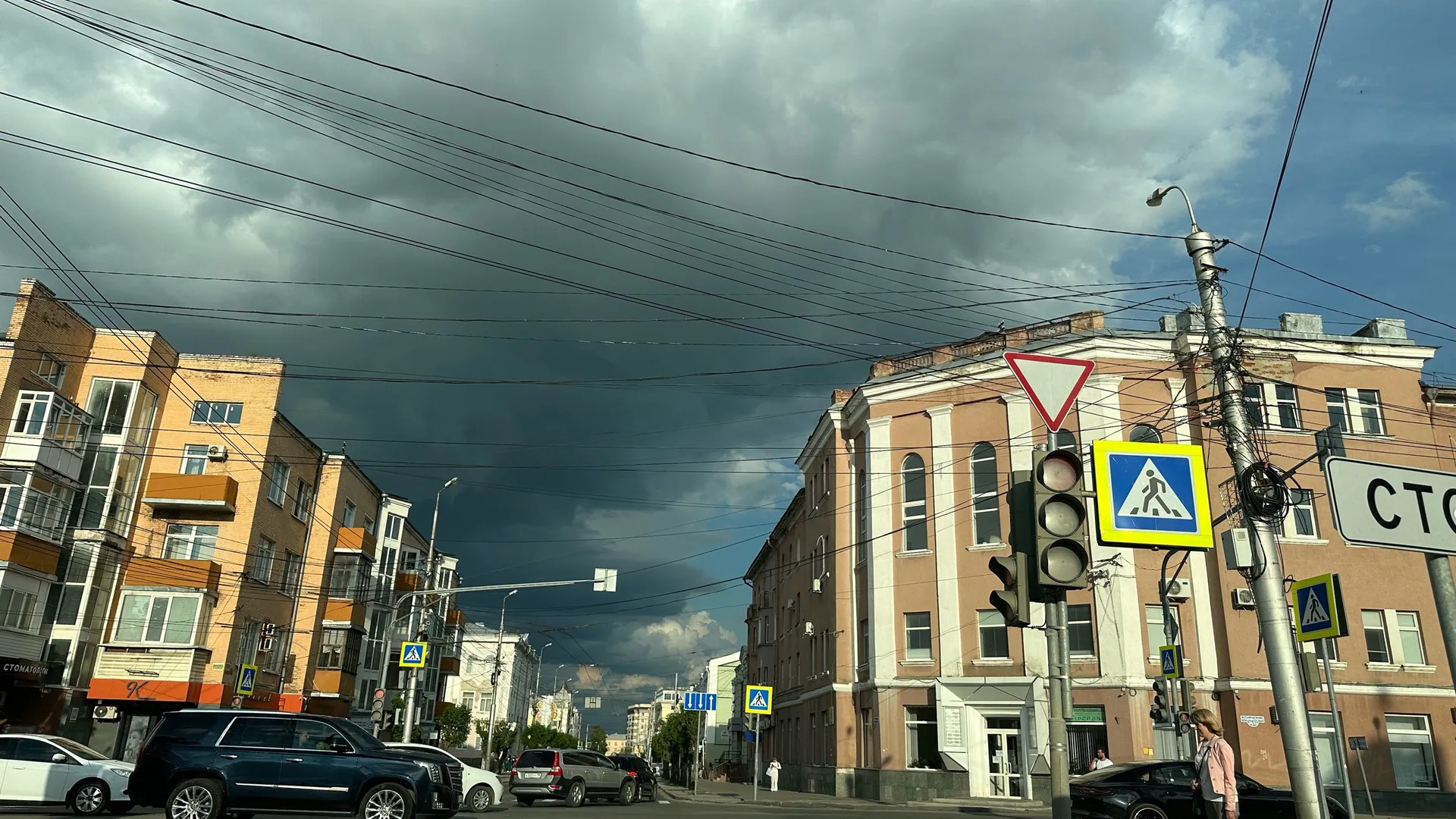 "Уйдем под воду": синоптики пообещали с 1 июня нескончаемые дожди. Теплое лето отменяется