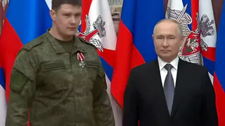 Владимир Путин наградил выпускника рязанской школы орденом Мужества за участие в СВО