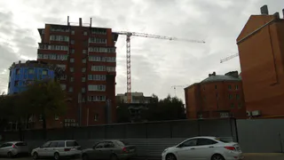 Стройка на Кудрявцева  беспокоит жильцов соседних домов