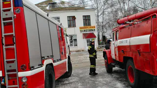 На улице Пирогова, ранним утром загорелся магазин