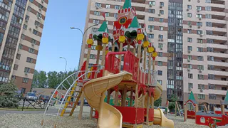 В Рязани проверяют новые детские площадки