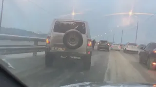 Появилось видео двух  ДТП на Северной окружной, мешающих движению