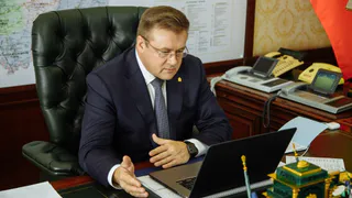 Внимательнее к жалобам: Любимов поручил чиновникам активно реагировать на сообщения в соцсетях
