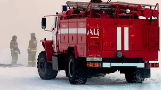 В Рязани утром пожарные спасали людей из полыхающей многоэтажки