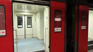 РЖД показали макет нового плацкартного вагона с широкими и длинными полками - за что будем платить и стоит ли это таких денег