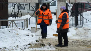 Постояли в пробках: в Рязани расчищают снежные завалы