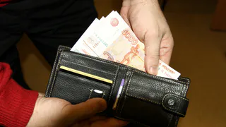 Незаконные поборы в рязанских школах: Почему родители должны покупать парты?