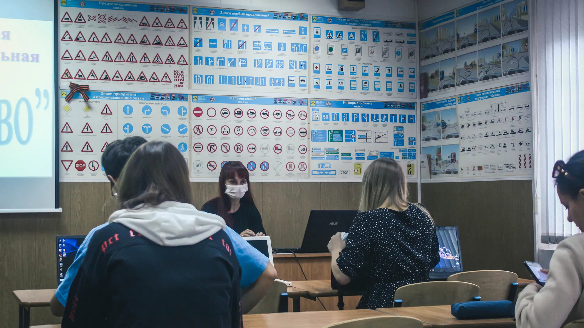Водителей с многолетним стажем заставят пересдавать права в январе - условия