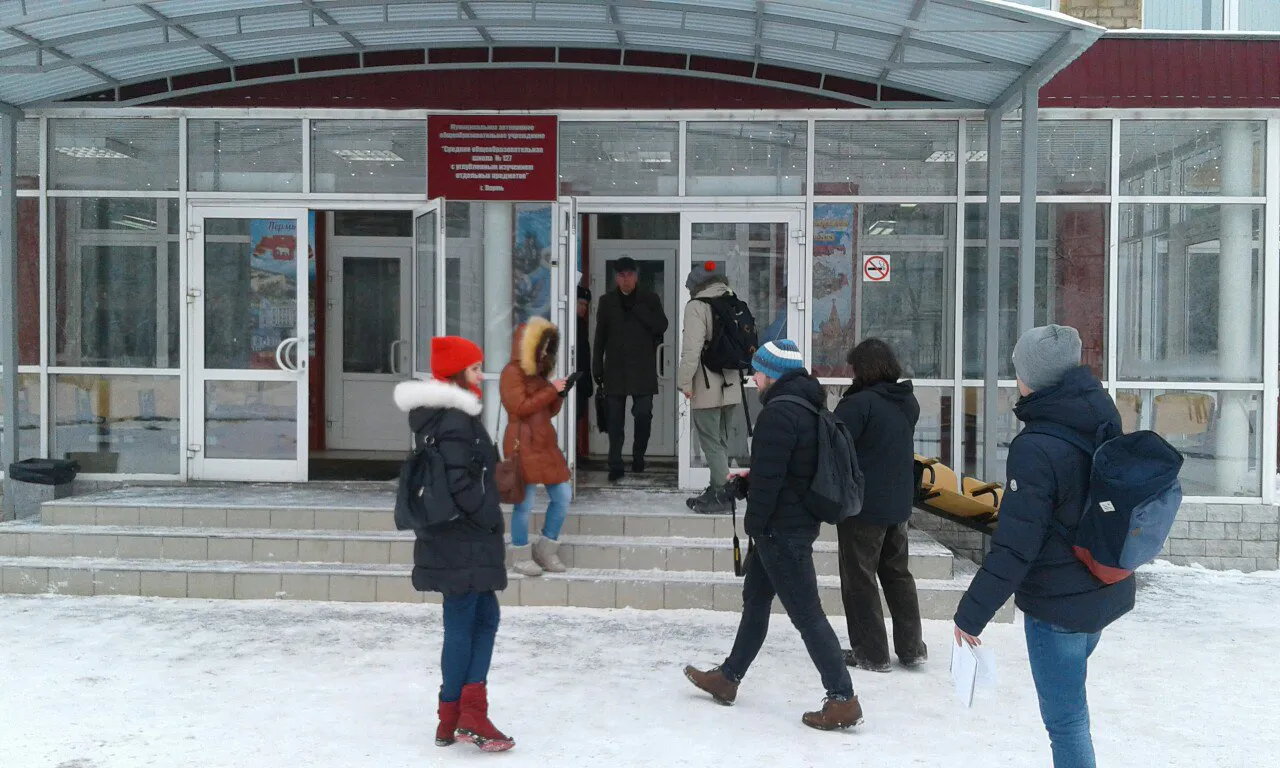 Ученики пермской школы, где произошло нападение, рассказали о случившемся