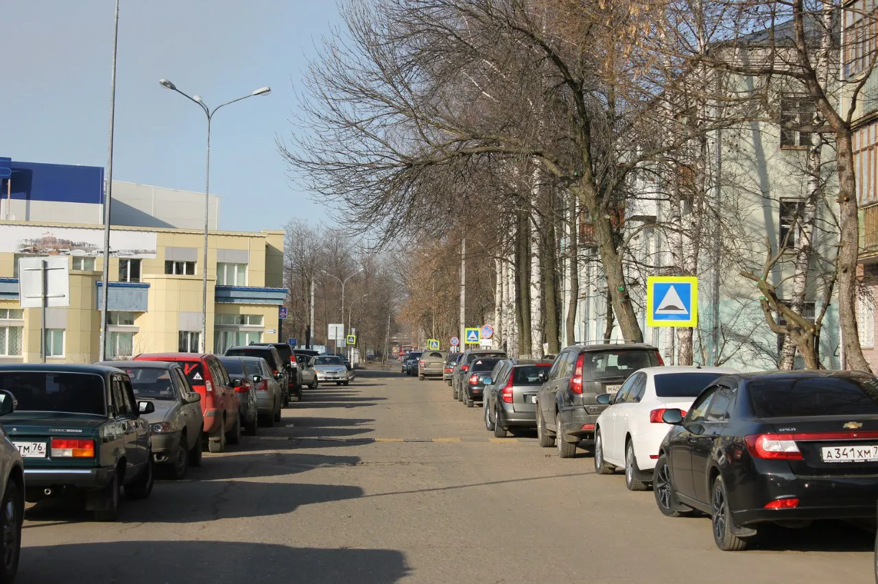 На двух улицах Рязани парковка станет платной