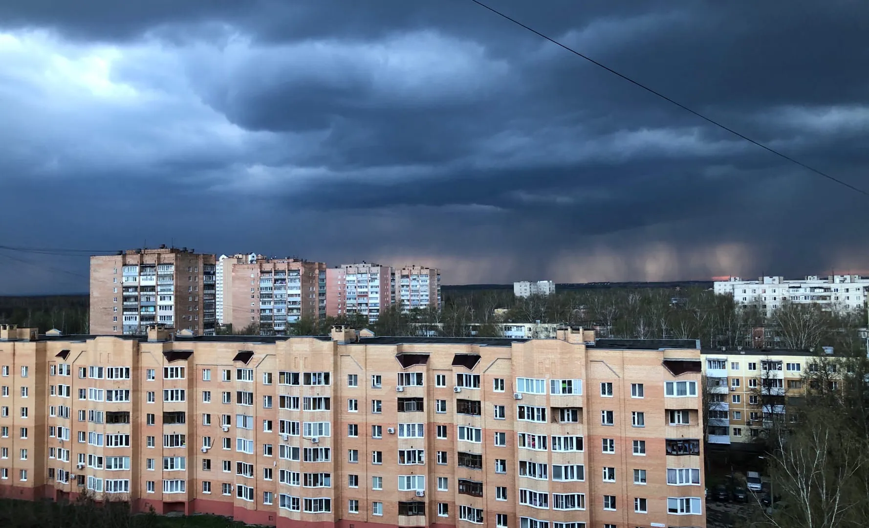 Сегодня люди будут вынуждены покинуть свои дома. Без шуток, осталось несколько часов