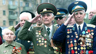 На майские праздники рязанские ветераны смогут бесплатно съездить в Крым