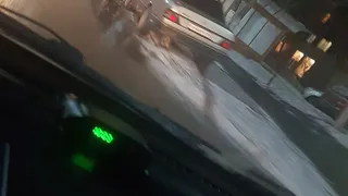 В Приокском "Мерседес" влетел в столб. Видео