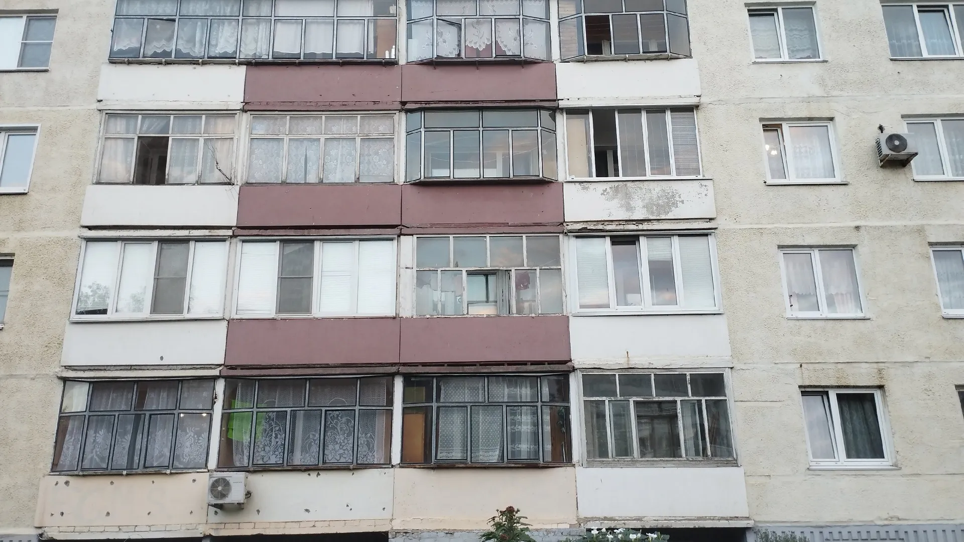 Больше не дует из окон: 2 легких действия, и дом защищен от холода даже в самую лютую зиму. Герметик и пена не нужны