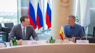 Глава Сбера и рязанский губернатор обсудили пешеходный маршрут и школу будущего