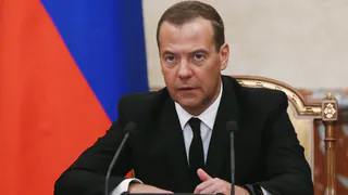 "Мы учитываем интересы граждан" - Медведев о пенсионной реформе