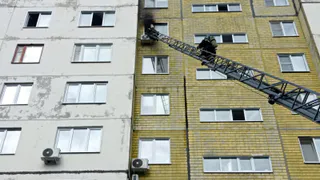 В рязанской многоэтажке на Гоголя тушили пожар