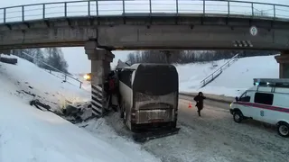 «Нам пришлось разбить окно»: пострадавшая в аварии женщина рассказала подробности