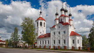 В 200 километрах от Вологды сохранился город мореходов: зачем ехать в Тотьму ради храмов-«парусников» и истории Русской Америки