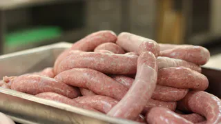 Смело берите – в составе только чистое мясо, сои нет: Росконтроль назвал лучшие марки сосисок