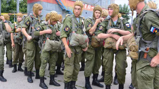 Министерство обороны установило курсантов,которые сорвали погоны: начальники курсантов будут наказаны