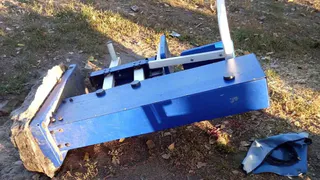 В Пронском районе вандалы вырвали из земли тренажер