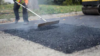 30 миллионов: Рязань купит две установки для дорожного ремонта