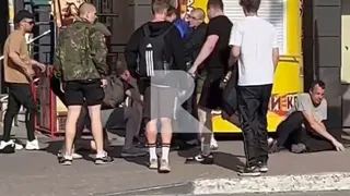 На площади Победы в Рязани на видео попала массовая драка 