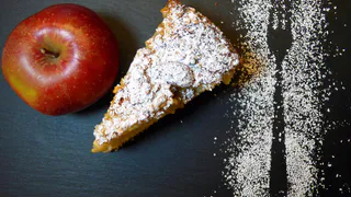 Добавляю в манник фрукт — выпечка становится вкуснее надоевшей шарлотки: пирог растает во рту — идеально к чаю