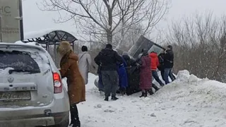 На Северной окружной дороге Рязани перевернулся автомобиль 