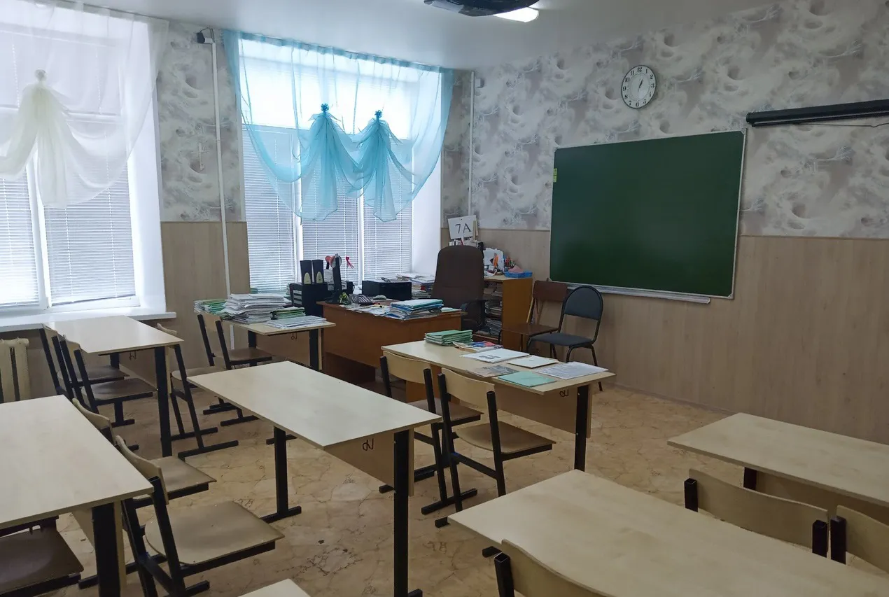 Школьники схватились за голову: Минпросвещения опубликовало новый график новогодних каникул на 2024/2025 учебный год