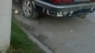 Рязанцы жалуются на брошенный автомобиль у себя во дворе