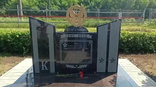 В Рязани у десантного училища ВДВ поставили знак в память о военном автомобильном училище