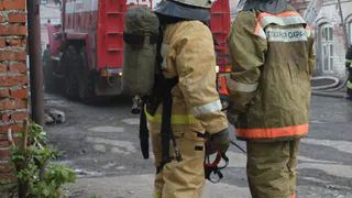 В результате пожара в пятиэтажке на Затинной пострадал 64-летний мужчина