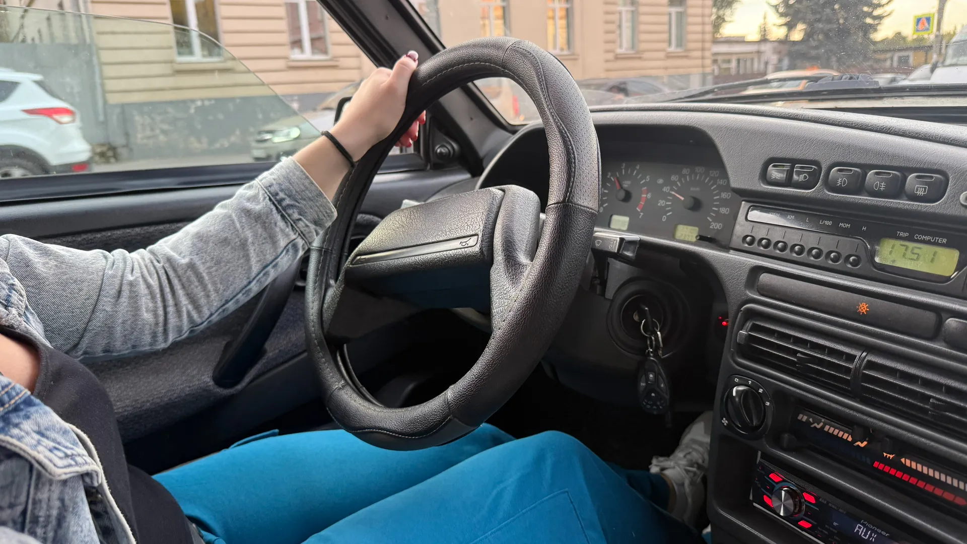 Рязанцы стали массово покупать поддержанные авто: автоэксперт объяснил, что движет людьми в погоне за пробегом