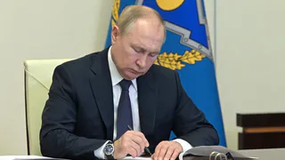 Теперь окончательно и безоговорочно: россиян обрадовали новой путинской выплатой 11 300 рублей