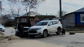 Нелепое ДТП: в Спасске произошло столкновение с похоронной процессией