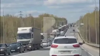 Под Рязанью образовалась крупная пробка из-за ДТП с фурами