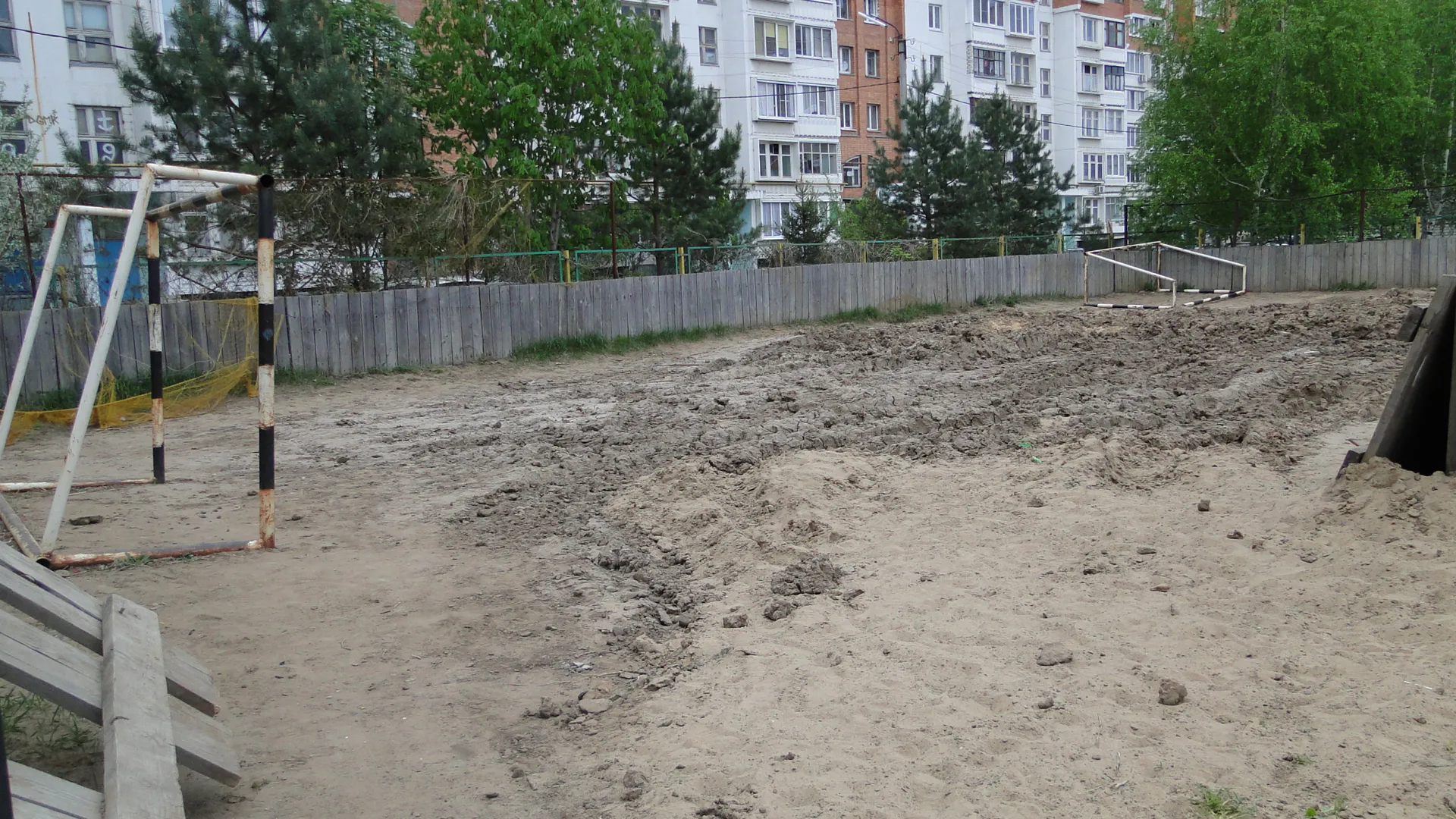 Жалоба читателя: Рязанских мальчишек лишили футбольного поля