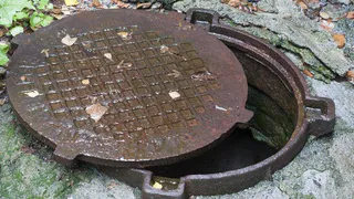 В центре Рязани к 9 мая заварят канализационные люки