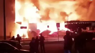 Пожар в «М5 Молл»: торговый центр закроется на неопределенный срок