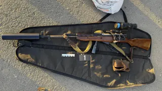 Кустарное боевое оружие и 99 патронов нашли в машине 33-летнего рязанца