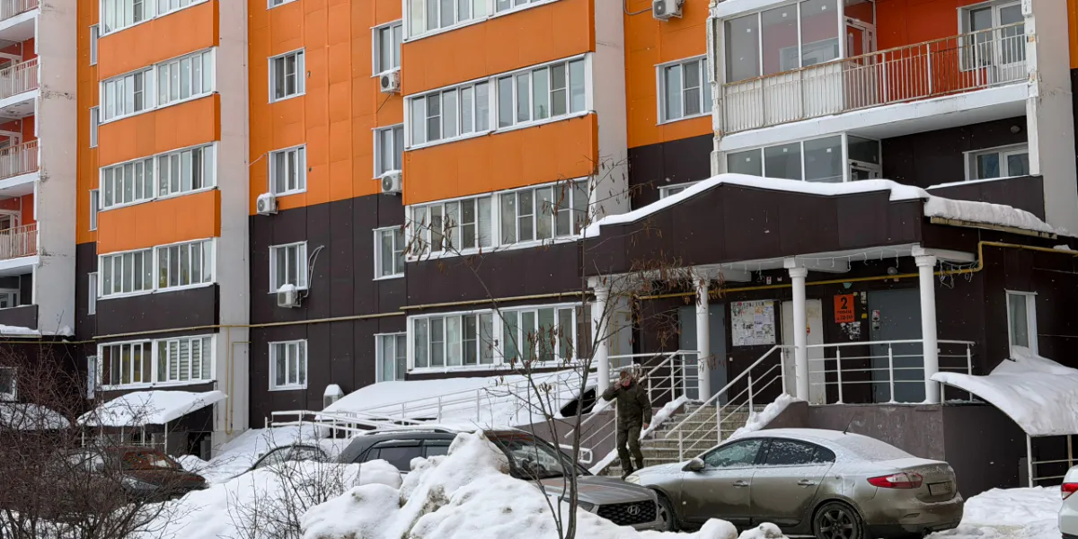 В Рязанской области пьяный мужчина угрожал убить гостя кирпичом