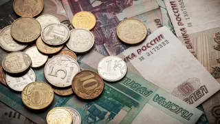 Рубль снова падает. Доллар поднялся до 80