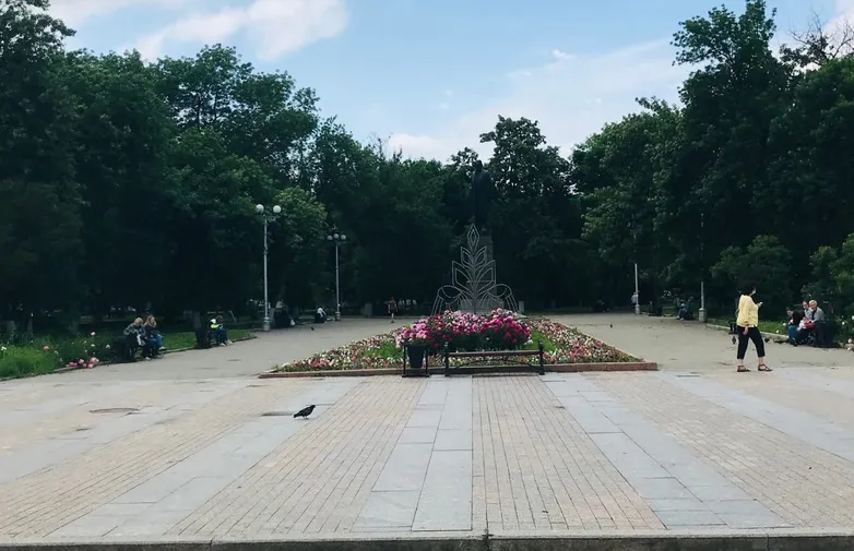 Клещи разбегаются в ужасе от такого запаха на одежде: стоит 50 рублей - лучше магазинного аэрозоля